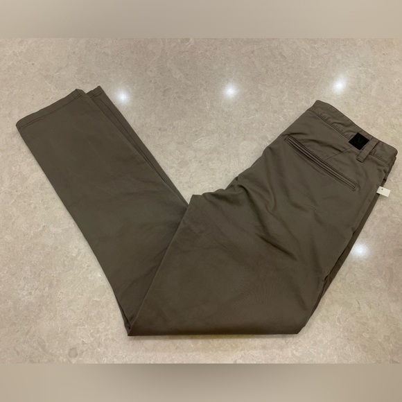 VUORI Collins Stretch Chino Pants Men’s Cocoa Color Size 30 - Picture 4 of 12
